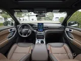 RENT FORD EXPLORER
